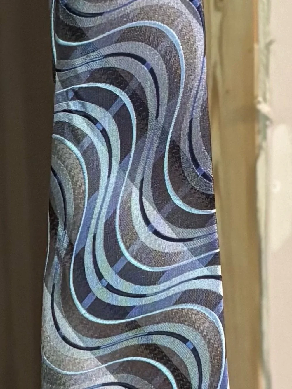 Liz Claiborne Crazy Horse Blue and Black Swirl Tie